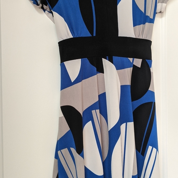 Madison Studio Petite Dress - Picture 8 of 11